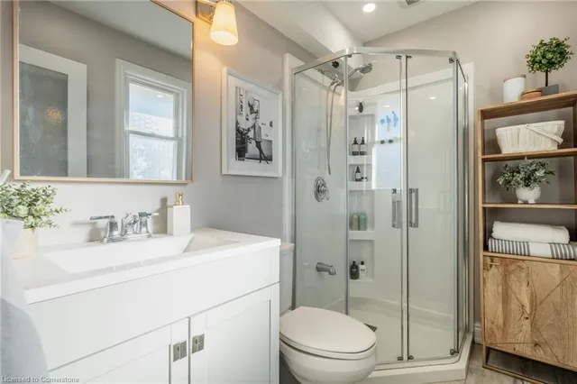 Additional image 16 of 18 Martha St