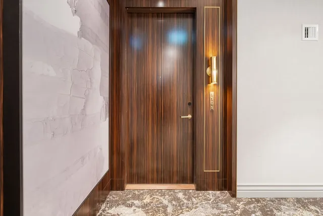 Additional image 34 of 455 Wellington St Unit 1105