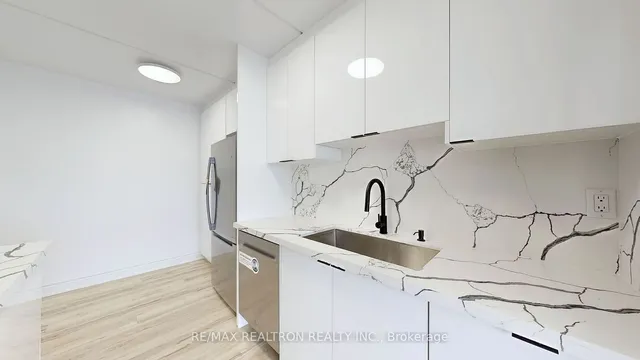 Additional image 22 of 2 Glamorgan Ave Unit 605