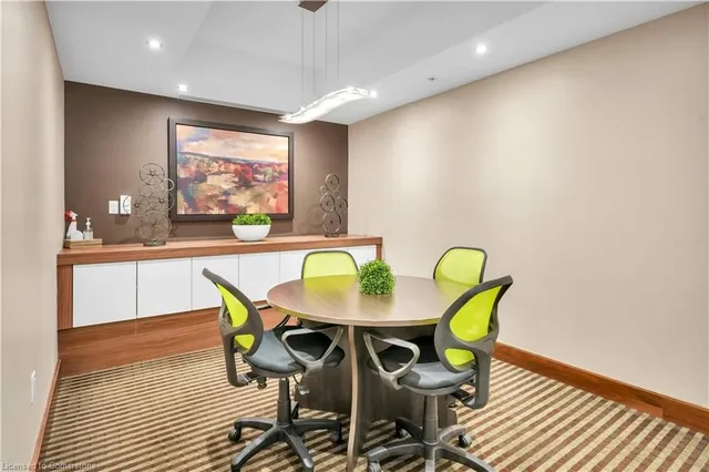 Additional image 7 of 112 Benton St Unit 707