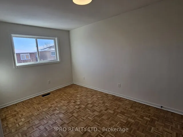 Additional image 25 of 23 Woodlot Cres