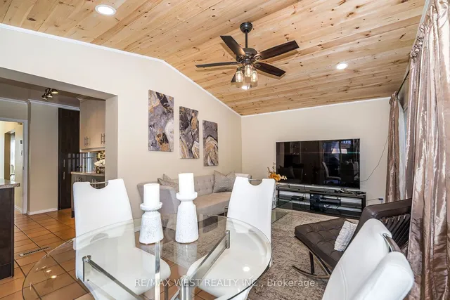 Additional image 10 of 42 Sir Raymond Dr