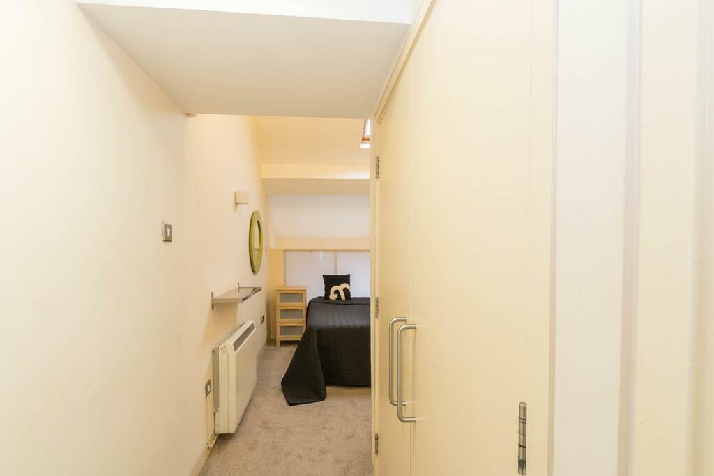Additional image 5 of Cathedral Apartments, Barwick Street, B3 2NT