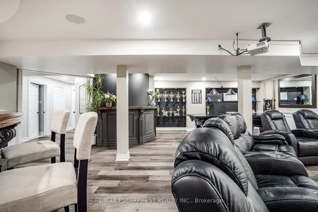 Additional image 30 of 8 Orr Cres