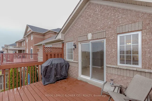 Additional image 34 of 142 Vintage Gate