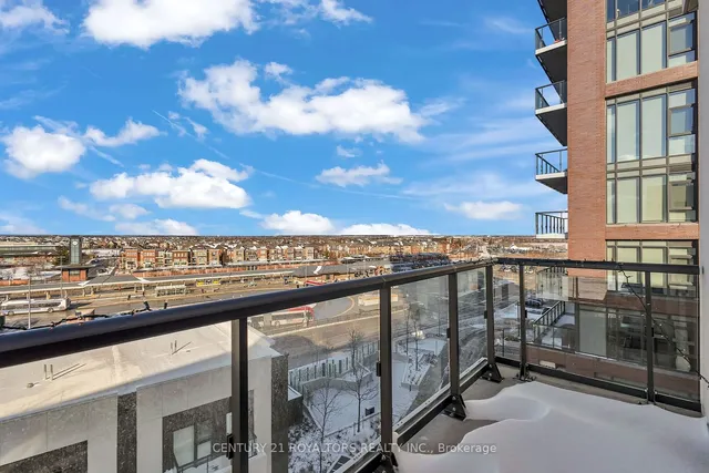 Additional image 27 of 10 Lagerfeld Dr