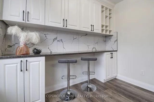 Additional image 32 of 125 Dunlop Crt