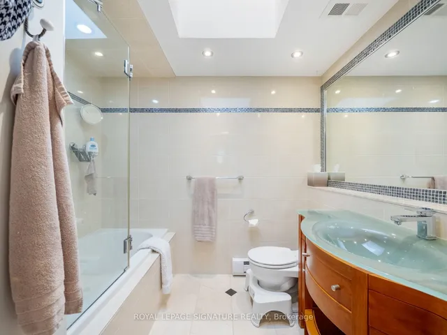 Additional image 27 of 80 Adelaide St Unit TH6