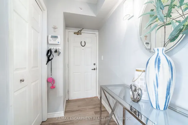 Additional image 22 of 2085 Appleby Line Unit 410