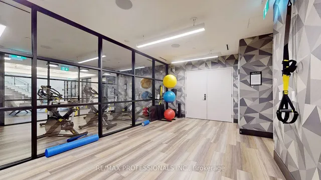 Additional image 25 of 15 Merchants Wharf Unit 1208