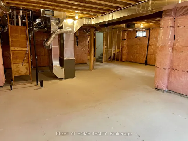 Additional image 20 of 38 Gladmary Dr