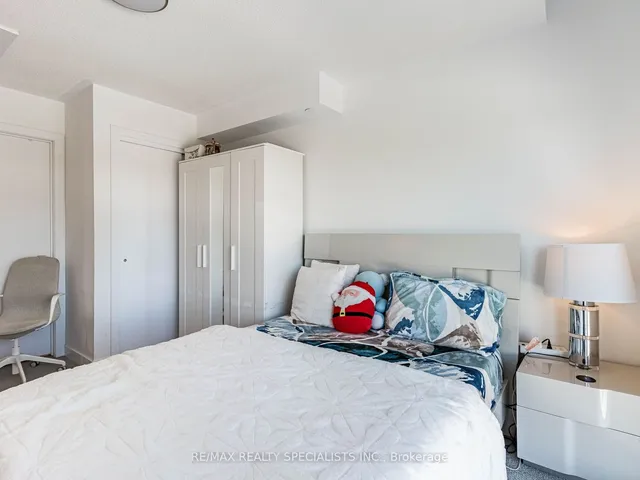 Additional image 26 of 195 Veterans Dr Unit 16