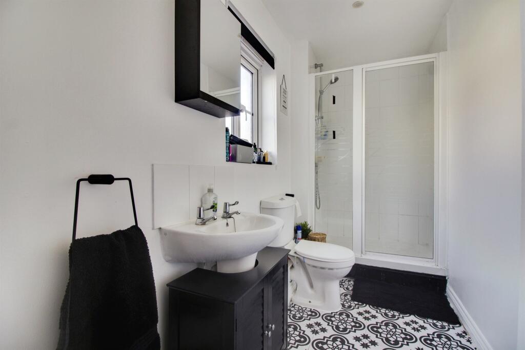 Additional image 11 of Eddington Crescent, WELWYN GARDEN CITY