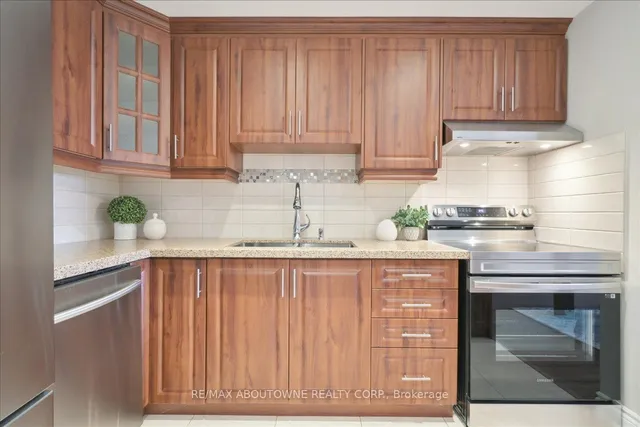 Additional image 8 of 1359 White Oaks Blvd Unit 1006