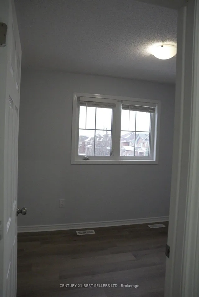 Additional image 25 of 436 Tyrone Cres