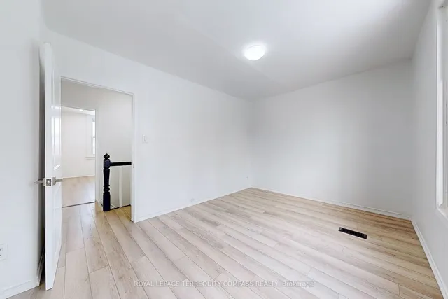 Additional image 26 of 560 Perth Ave