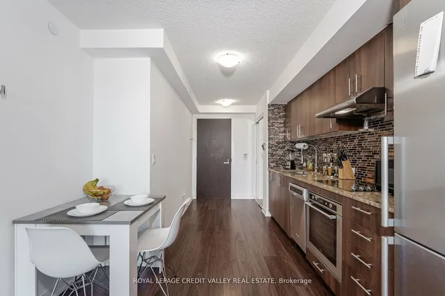 Additional image 12 of 255 Village Green Sq Unit 1307