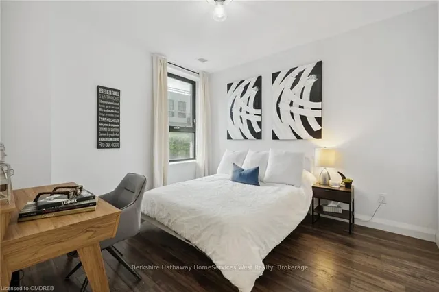 Additional image 18 of 118 KING STREET EAST Unit 313