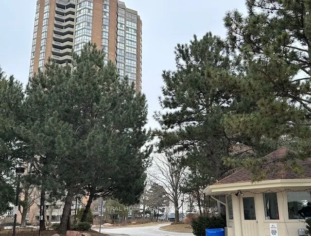 Additional image 36 of 85 Skymark Dr Unit 2502