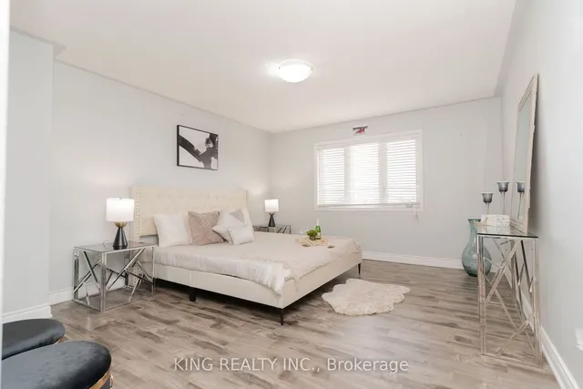 Additional image 21 of 54 COACHLIGHT Cres