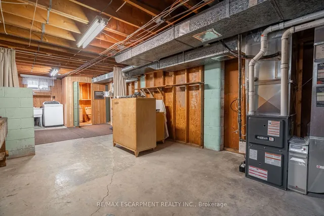 Additional image 32 of 35 Wildewood Ave