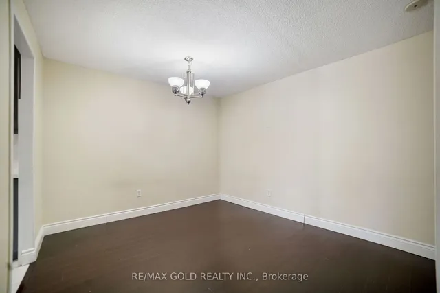 Additional image 8 of 15 Kensington Rd Unit 307