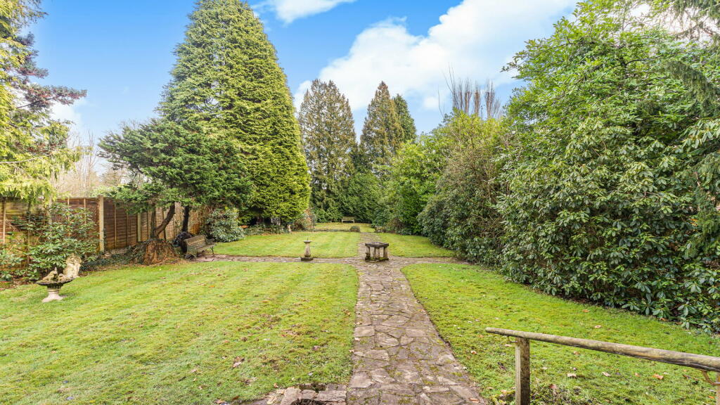 Additional image 23 of Brueton Avenue, Solihull, B91 3EN