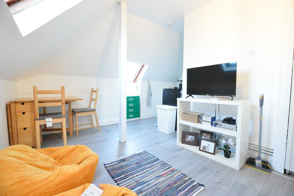 Additional image 6 of Waverley Road, St Albans, AL3