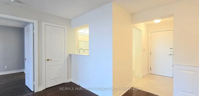 Additional image 9 of 5418 Yonge St Unit 1517