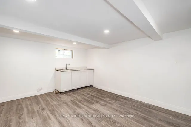 Additional image 17 of 126 HARMONY Ave