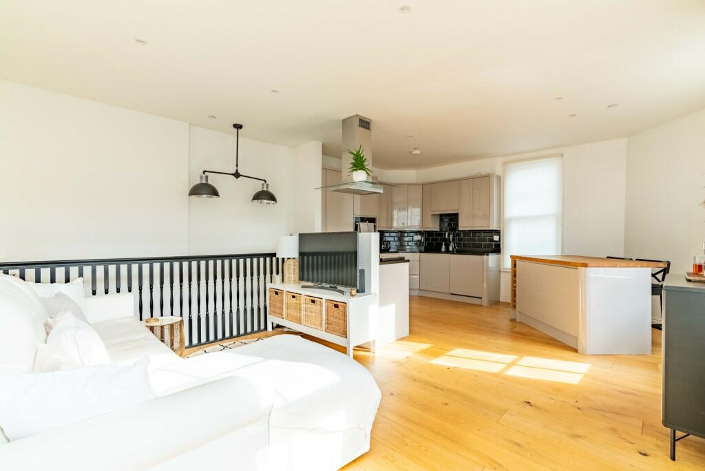 Additional image 10 of Sovereign Way, St. Albans, Hertfordshire, AL3