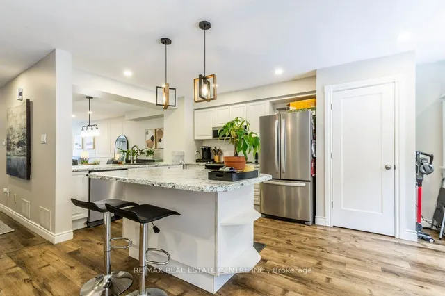 Additional image 12 of 26 Moss Blvd Unit 77