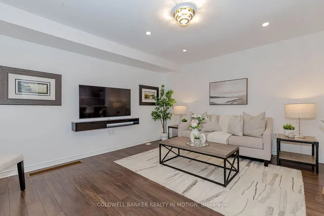 Additional image 13 of 1151 Duignan Cres