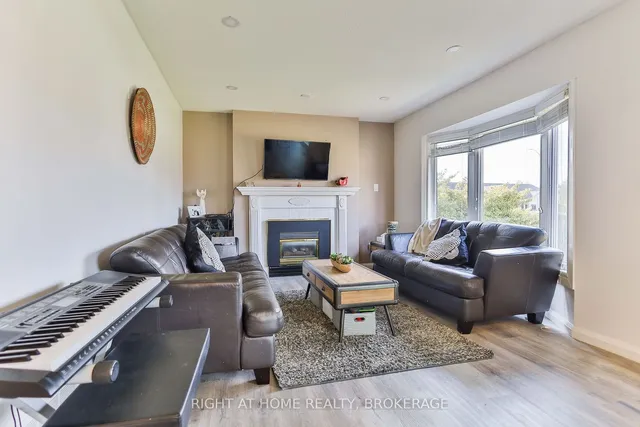 Additional image 10 of 2 Desantis Crt