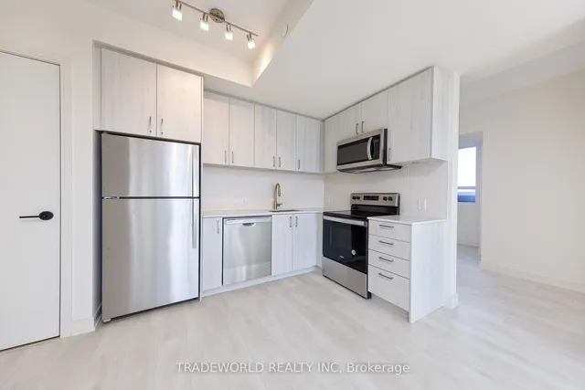 Additional image 7 of 8010 Derry Rd Unit 403