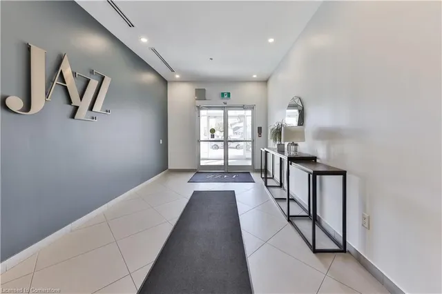 Additional image 5 of 457 Plains Rd Unit 18