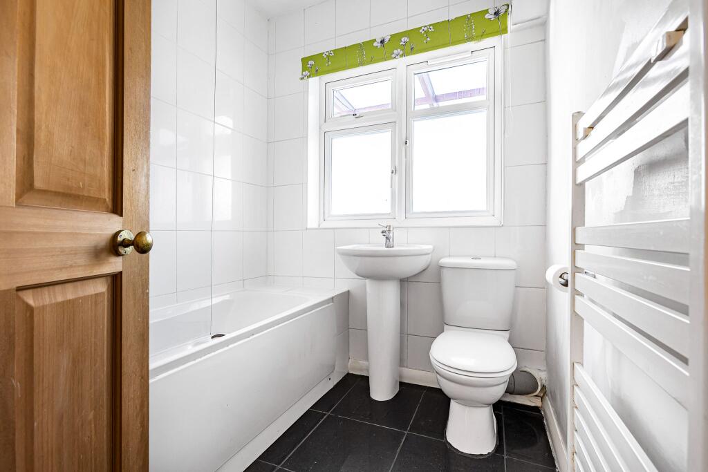 Additional image 11 of Dixons Hill Close, Welham Green, AL9