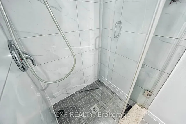 Additional image 28 of 112 Collins Cres Unit 111