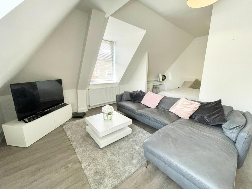 Additional image 19 of Royal House, Princes Gate, Homer Road, Solihull