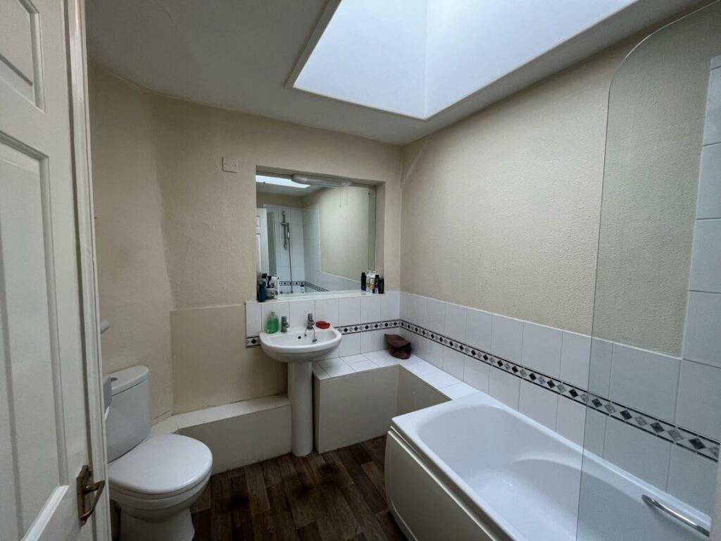 Additional image 12 of The Bird in Hand, Henstridge, Templecombe