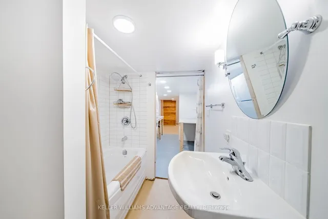 Additional image 29 of 462&464 Sammon Ave