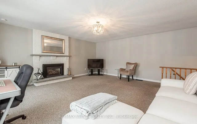 Additional image 15 of 44 Regentview Dr