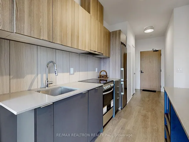 Additional image 16 of 8 Tippett Rd Unit 1001