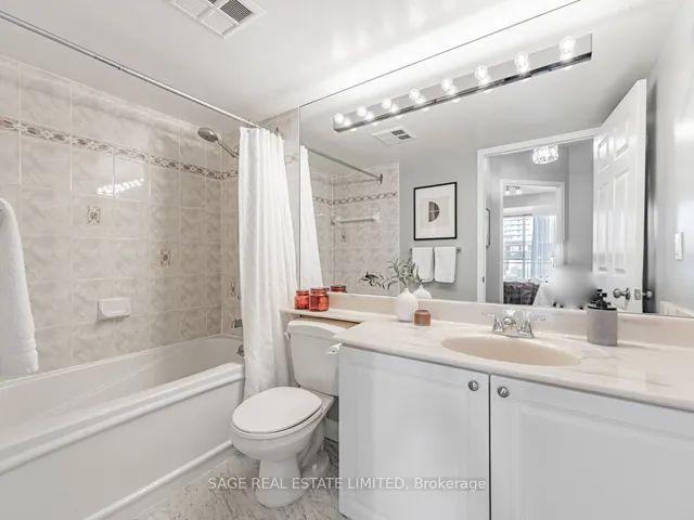 Additional image 24 of 887 Bay St Unit 713