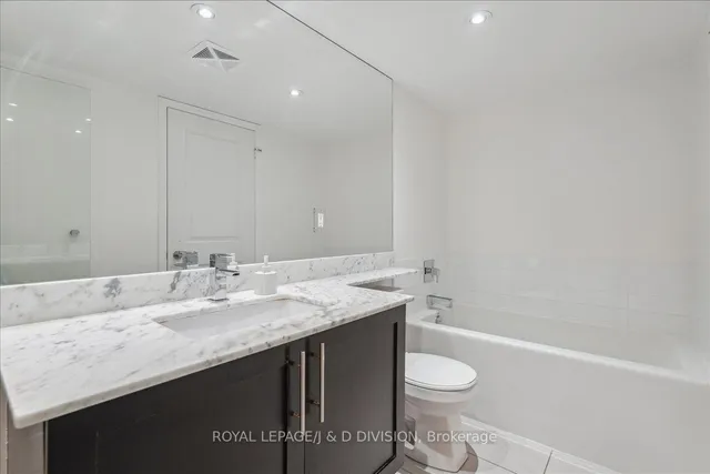 Additional image 20 of 67 East Liberty St Unit TH67