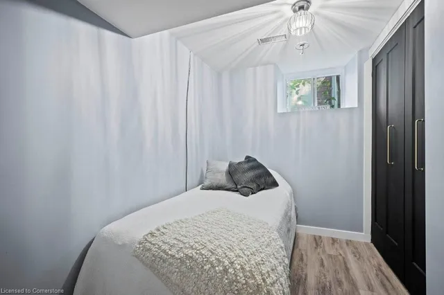 Additional image 36 of 50 Park St