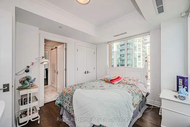 Additional image 20 of 2060 LAKESHORE Rd Unit 802