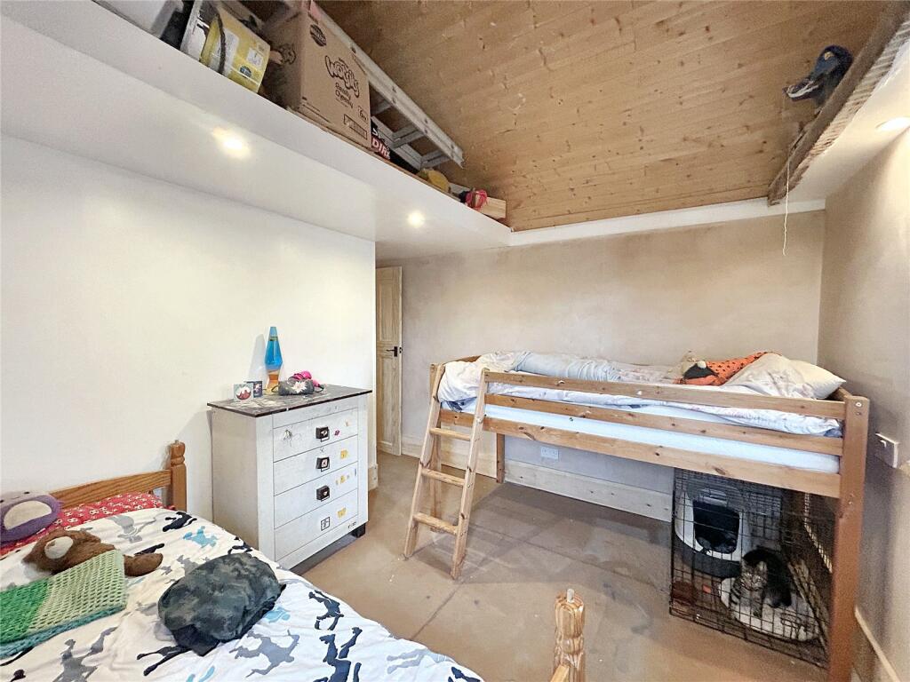 Additional image 14 of Norleaze