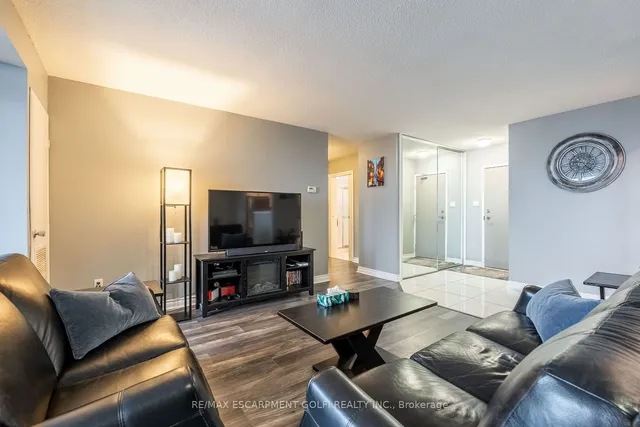 Additional image 9 of 500 Green Rd Unit 1415