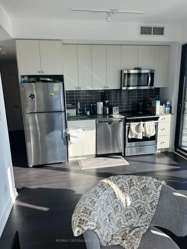 Additional image 3 of 2799 Kingston Rd Unit 305